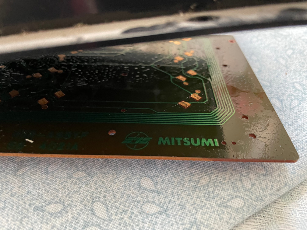 Mitsumi name printed on keyboard circuit board